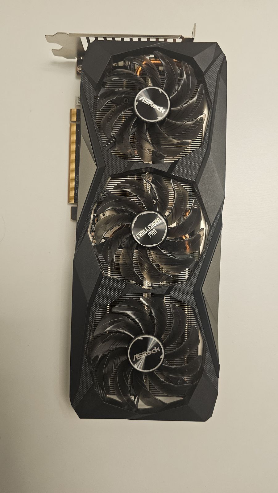ASRock RX 6700 XT, triple-fan, assembled