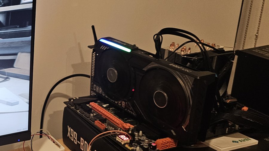 Arc B580 mounted on the Huananzhi X99-BD4 test bench